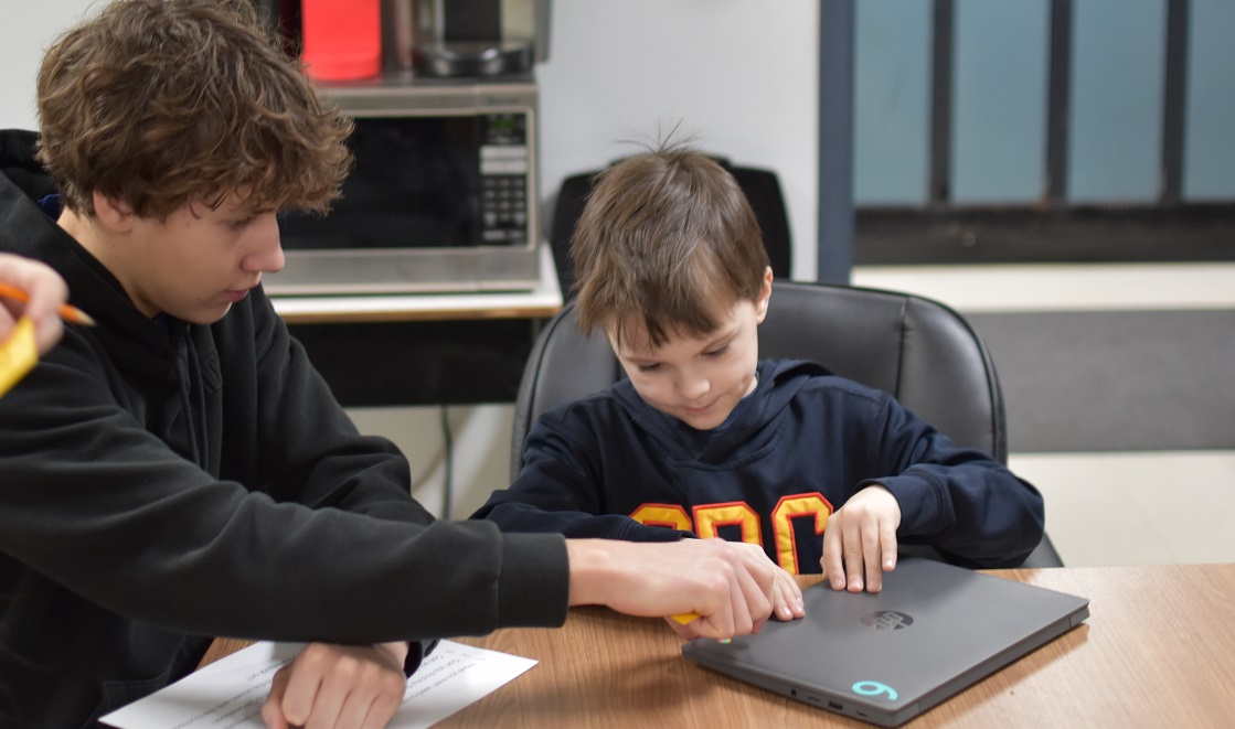 SBC_Technology's tweet image. Lots of collaboration and learning about Chromebooks today in the @SBC_LC!