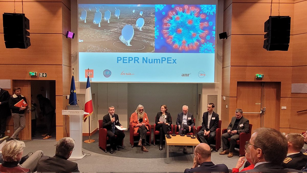 Inria's tweet photo. [🔴Direct] Le @CEA_Officiel, @Inria, et le @CNRS lancent aujourd'hui le #PEPR NumPeX (#Numerique pour l’#Exascale) dont l'objectif est de développer des solutions logicielles nécessaires à l'exploitation de futurs #supercalculateurs français et européens.🤝 #France2030 https://t.co/1lkCTRzfg6