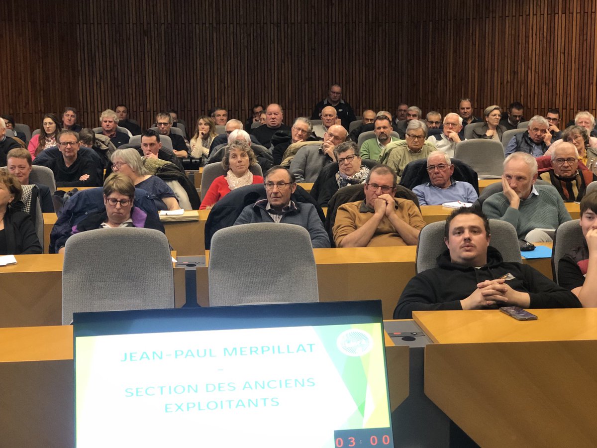 GreffinDamien's tweet photo. Salle comble à l’Assemblée Générale de la FDSEA du département de COREZE pour représenter la @FNSEA. Au menu : #conflits locaux #distorsions régionales https://t.co/l65WU7Kt5K
