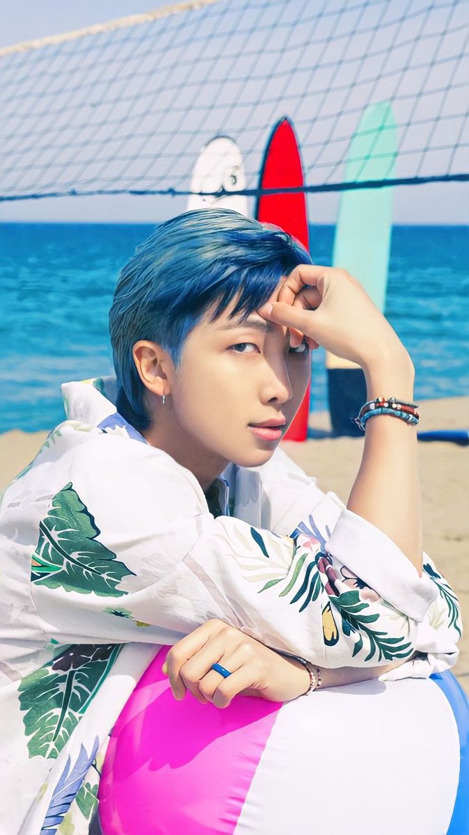 Senkitz's tweet photo. #namjin AU, where Jin landed in another universe, where he found an ocean folk, but not welcomed, cause hes a murderer, who killed the ruler of this city? And their son who rules now, will take a revenge with so much hate and anger. https://t.co/BjzQgi0e7P