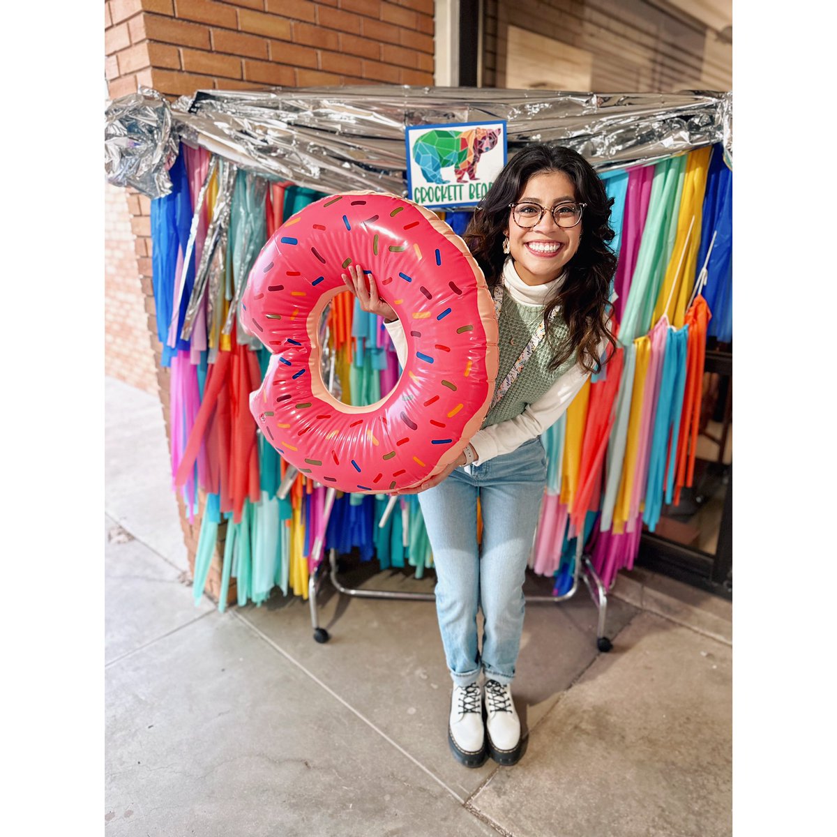 Parents &amp; Pastries 🥐 🍩 #crockett #elementary #donutsaredelicious #bearlove #teacherlife #teachertwitter