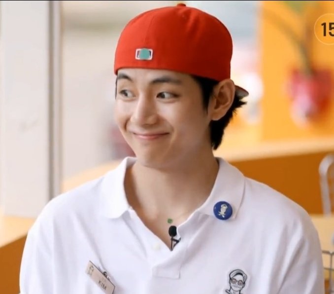 tete_7bts's tweet image. Bread cheeks 🥢😭