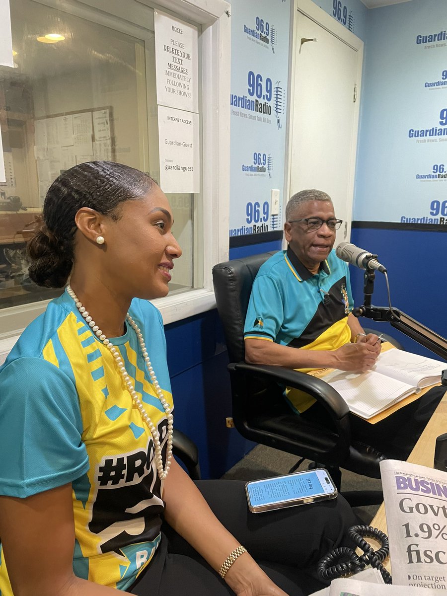 MorningBlend969's tweet photo. It’s #242Day on #MorningBlend on @guardianradio96. @lesliabrice and Jack Thompson with the @celebratebah and Solo debuts his new “242 Day” song, LIVE!
#celebrateBahamas https://t.co/Ja5X97YQtz