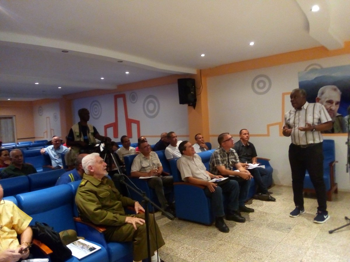 Intenso y complejo trabajo se desarrolla en la CTE de Felton para poner en marcha  la unidad generadora de 250 MW, actualmente en mantenimiento. Se planifica su inserción al SEN a inicios de marzo. #CubaViveYTrabaja