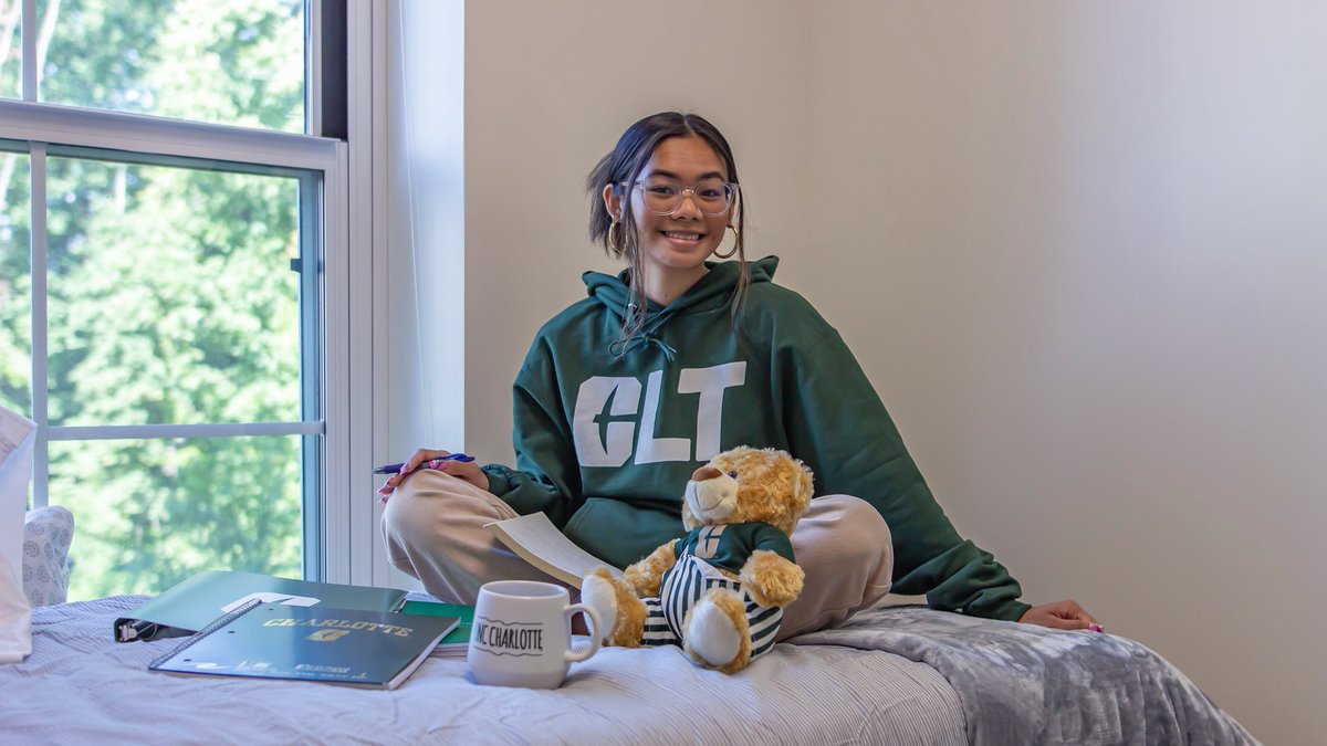 We hope you have a great and restful Spring Break! ☀️📖✨💚

Still want to visit Barnes &amp; Noble Charlotte? Find our hours here ➡️ loom.ly/tdLzwxA