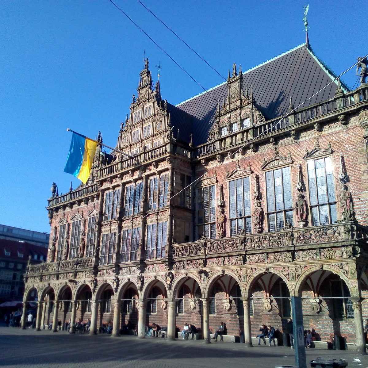 brickoman tweet media