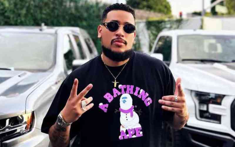 TheVinnieKing's tweet photo. @akaworldwide the GOAT done it again!

#MassCountry is officially out and @applemusic’s got the SUPA MEGA on the  #AfricaNow cover 💜

#AfricaNowRadio with @DadaBoyEhiz 🔥 https://t.co/q1VMMtSKGY
