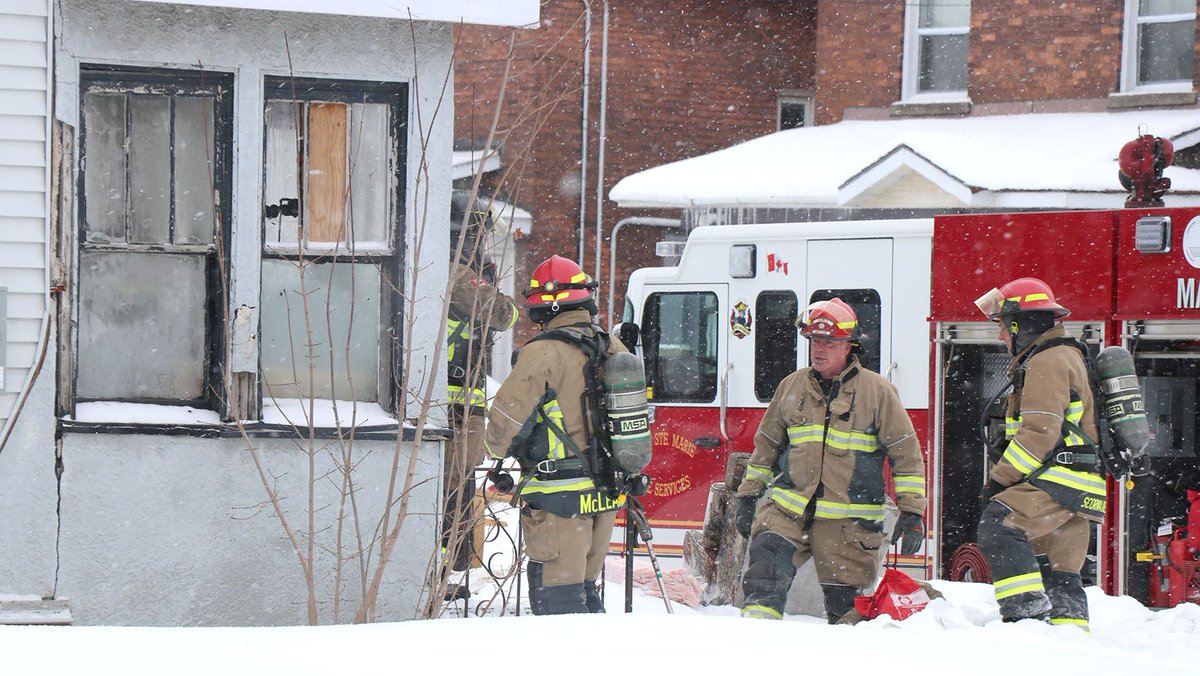 Combustibles left near stove start Wellington Street East fire Thursday, fire department says. #saultnews #sault saultstar.com/news/local-new…