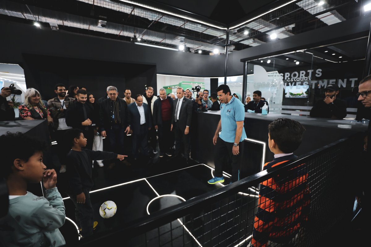 sportsunitedEg's tweet photo. 📸 مشاركة رياضية مميزة للدكتور أشرف صبحي وزير الشباب والرياضة بأنشطة جناح برزنتيشن سبورتس اليوم في 2023Sports Expo ▫️▪️
#Presentationsports
#SportsExpo
#BreakYourRecord
#اكسر_رقمك https://t.co/FeRxQyVNpG