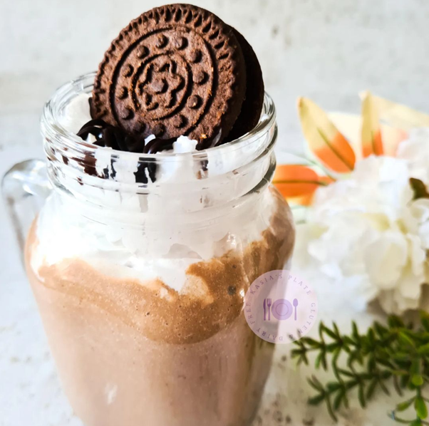 Prewetts1872's tweet photo. Name a better combo than Cookies🍪Cream🍦and a scoop of protein 🥤

SHAKE up your weekend with some Prewett’s and protein magic✨

📸@kasiasplate 

#Prewetts #FreeFrom #GlutenFree https://t.co/AgMF4a8VNp