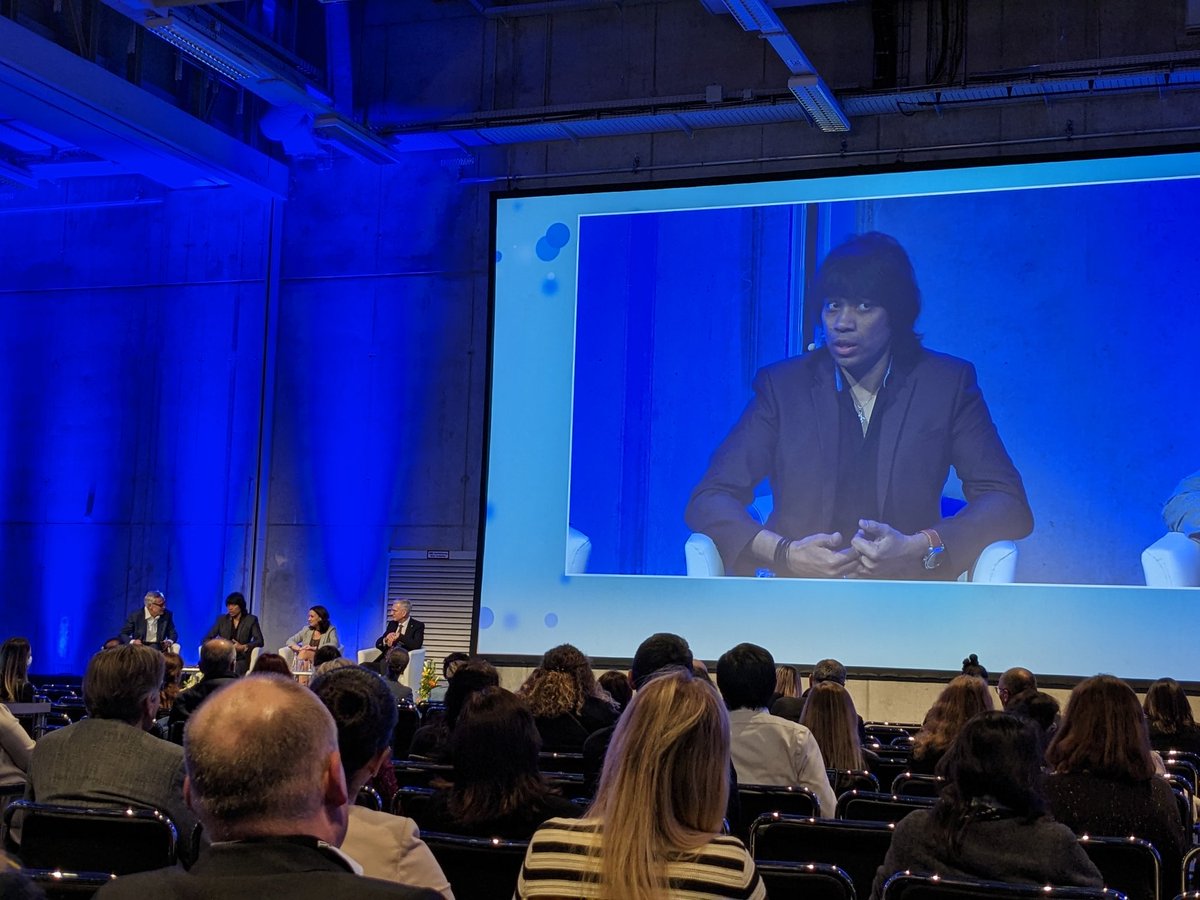 Partha's first contribution to a discussion panel on connected pens when asked who would benefit from using them is 💯 ON POINT: 'it is not up to us to decide. We should not pre-judge who will and will not use what technology'. Yes yes yes! #dedoc #attd2023 @parthaskar