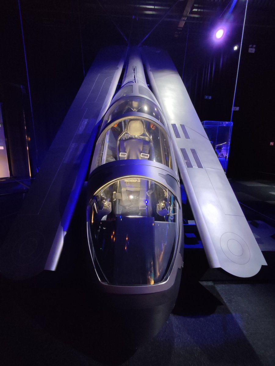 Kriegler007's tweet image. I'd say that the DC-era was probably better represented than any other Bond actor. To be expected given recency. Awesome to see the tube from Skyfall and the spinning car from NTTD was bloody brilliant. 

#BondInMotion
#JamesBond