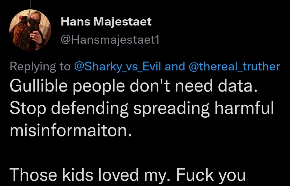 Sharky_vs_cobra's tweet photo. @Hansmajestaet1 @BeaudryQuinton @thereal_truther Once again you're directly attempting to lie to people with a dodgy worthless clip that proves @thereal_truther is 100% innocent and you're a LIAR.
1:10 and you're exposed as the fraud you are.
Gutless low life coward.
#ThosePoorChildren https://t.co/sw6aK6nbPb