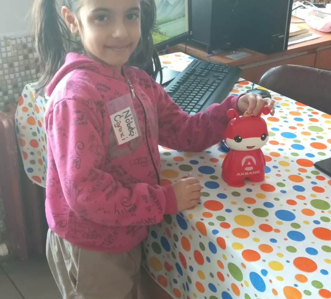 Halıcı Cumhuriyet İlkokulu olarak depremzede ve ihtiyaç sahipli aileler için  veli ve öğrencilerimizle "Kumbaramı Paylaşıyorum" projesini başlatıyoruz.Vakit yardımlaşma ve dayanışma vakti... 
<a href="/gokhanmurat1/">Murat YİĞİT</a> <a href="/brahimiman15/">İbrahim Şişman</a> <a href="/konyamem/">Konya İl MEM</a> 
<a href="/konyailmemarge/">Konya MEM AR-GE</a>