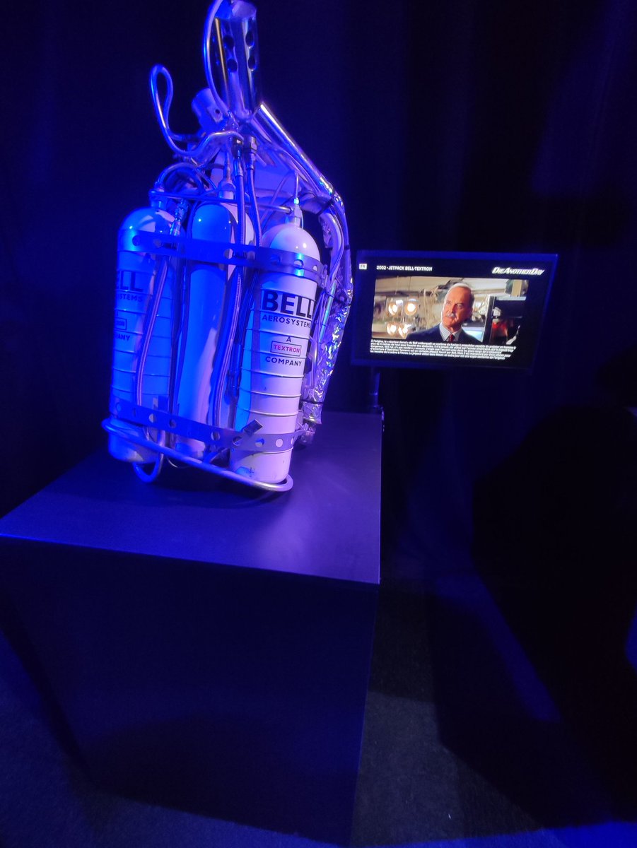 Kriegler007's tweet image. Some more Brozza, including the Tiger model from Goldeneye and the buzzsaw helicopter from The World Is Not Enough! #JamesBond #BondInMotion