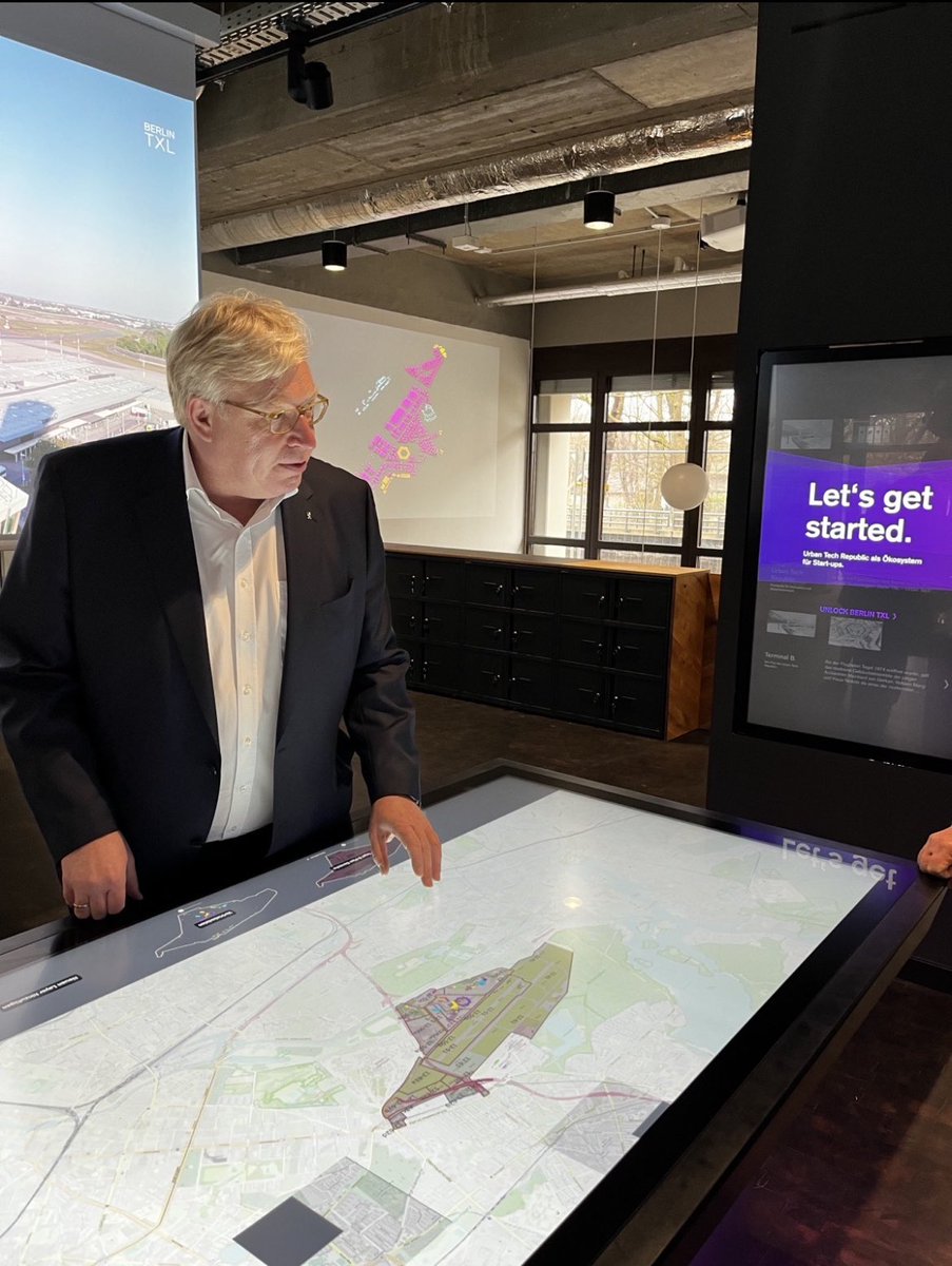 Chief Digital Officer des Landes Berlin (@cdo_berlin) on Twitter photo #CDO des Landes, Dr. Ralf Kleindiek, besucht die #UrbanTechRepublic bei #BerlinTXL und ist beeindruckt von der Entwicklung des #FutrHubs. Vielen Dank an Dr. Stefan Höffken und sein Team für den tollen Austausch zum Thema DataHub Berlin. <a href="/B_TXL/">Berlin TXL</a> #Digitalisierung #CDO des Landes, Dr. Ralf Kleindiek, besucht die #UrbanTechRepublic bei #BerlinTXL und ist beeindruckt von der Entwicklung des #FutrHubs. Vielen Dank an Dr. Stefan Höffken und sein Team für den tollen Austausch zum Thema DataHub Berlin. <a href="/B_TXL/">Berlin TXL</a> #Digitalisierung