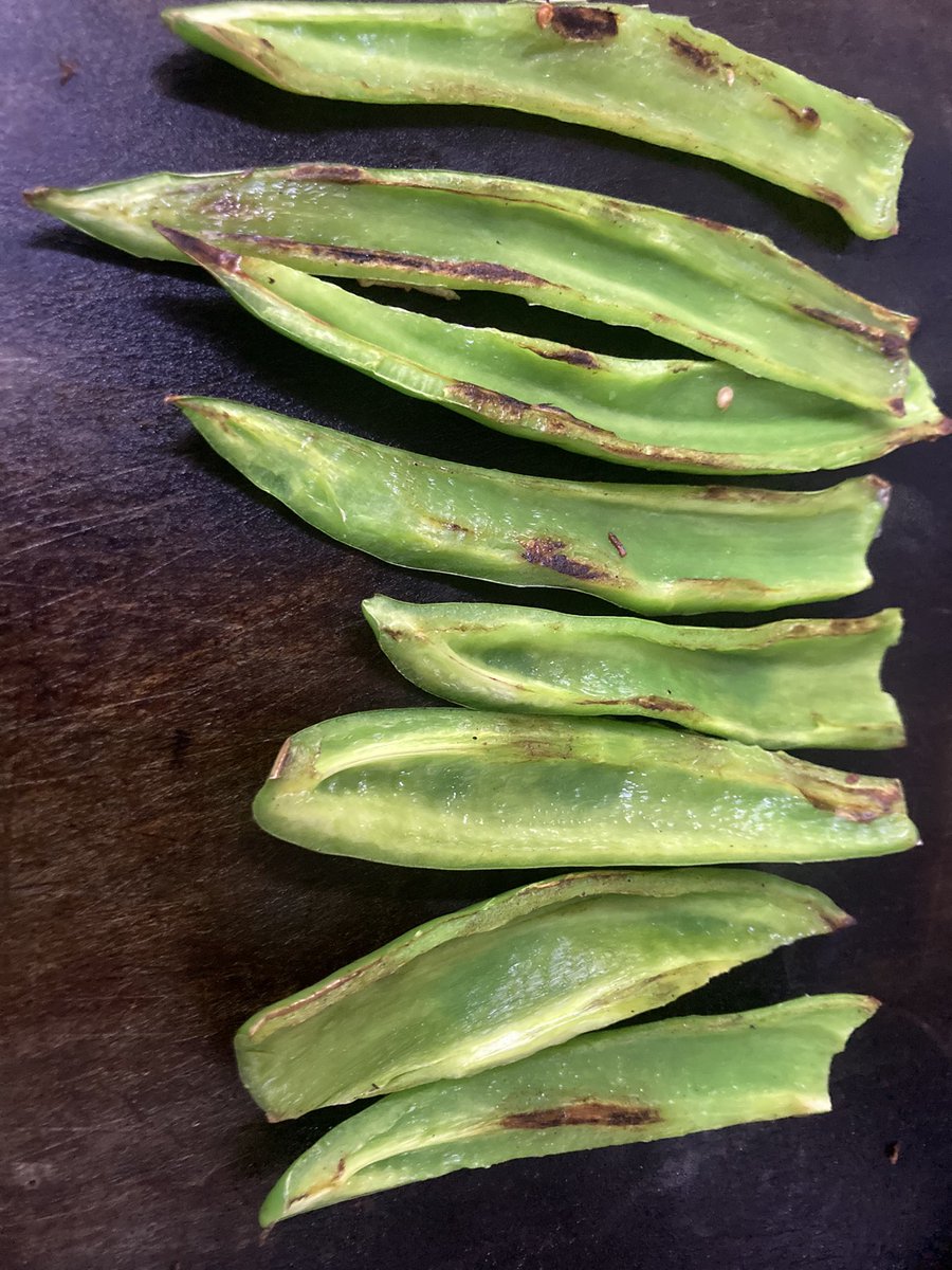 CarnitasLechon1's tweet photo. Para la cuaresma: 
Burritos de frijol con rajas de chile verde😃 https://t.co/QDhdTxB5aZ