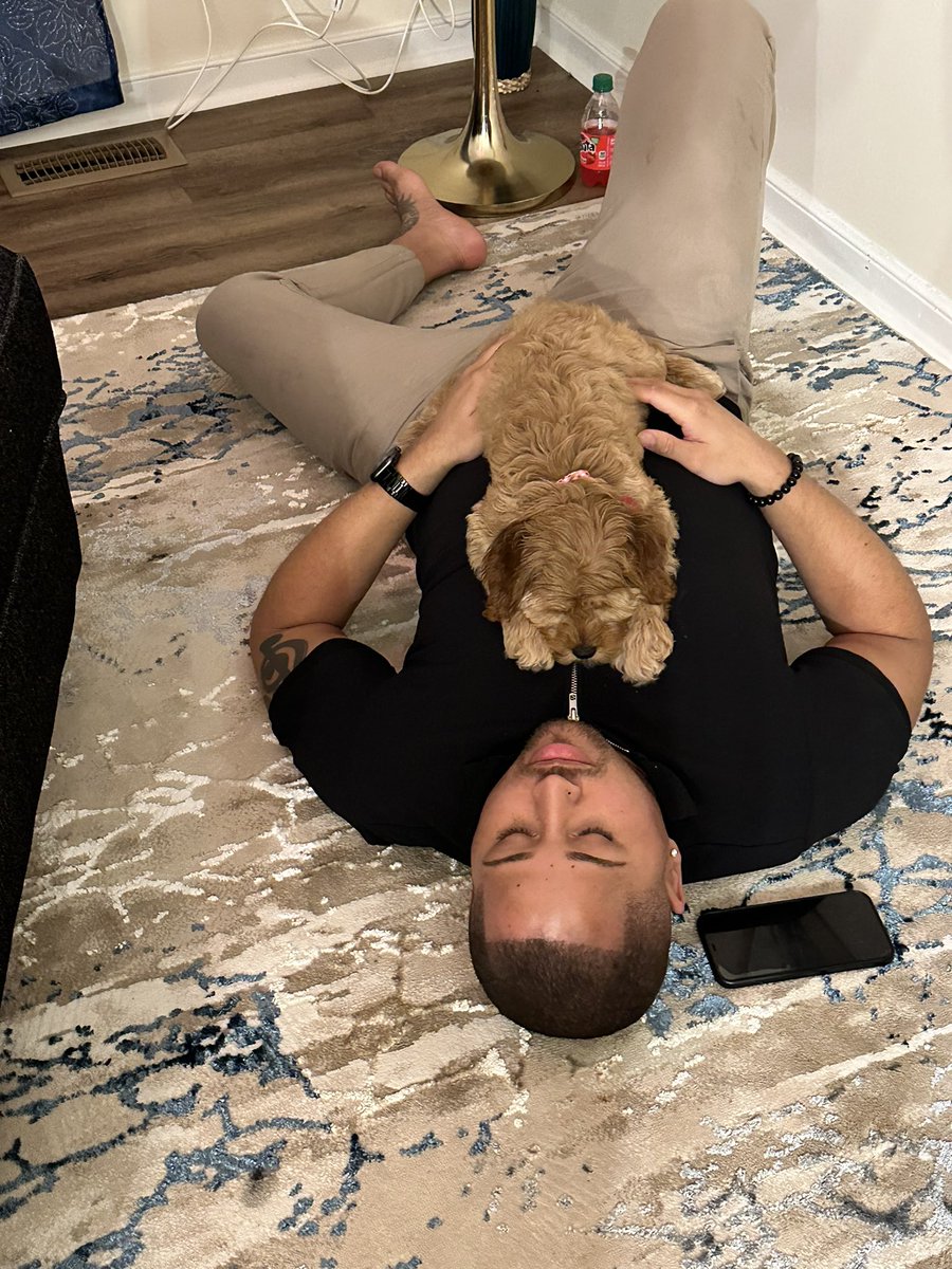 Iam_Raey's tweet photo. I have fallen in โฅ๏ธ with my sister dog name Sasha. #doguncle #doggy #cutepuppy https://t.co/HM1VxLxC15