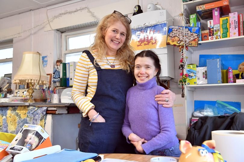 'They don't have homes, they don't have futures anymore': The Ukrainian refugees trying to make new lives in Wales: bit.ly/3Zd6zkK