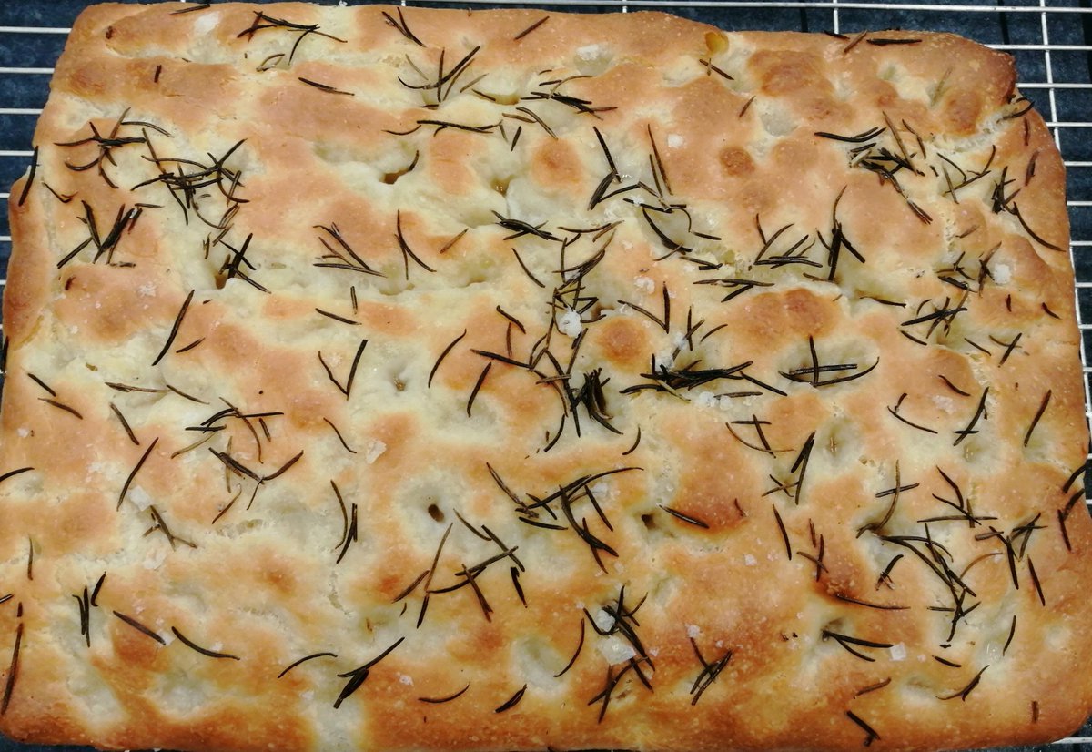 ChesterBread tweet picture