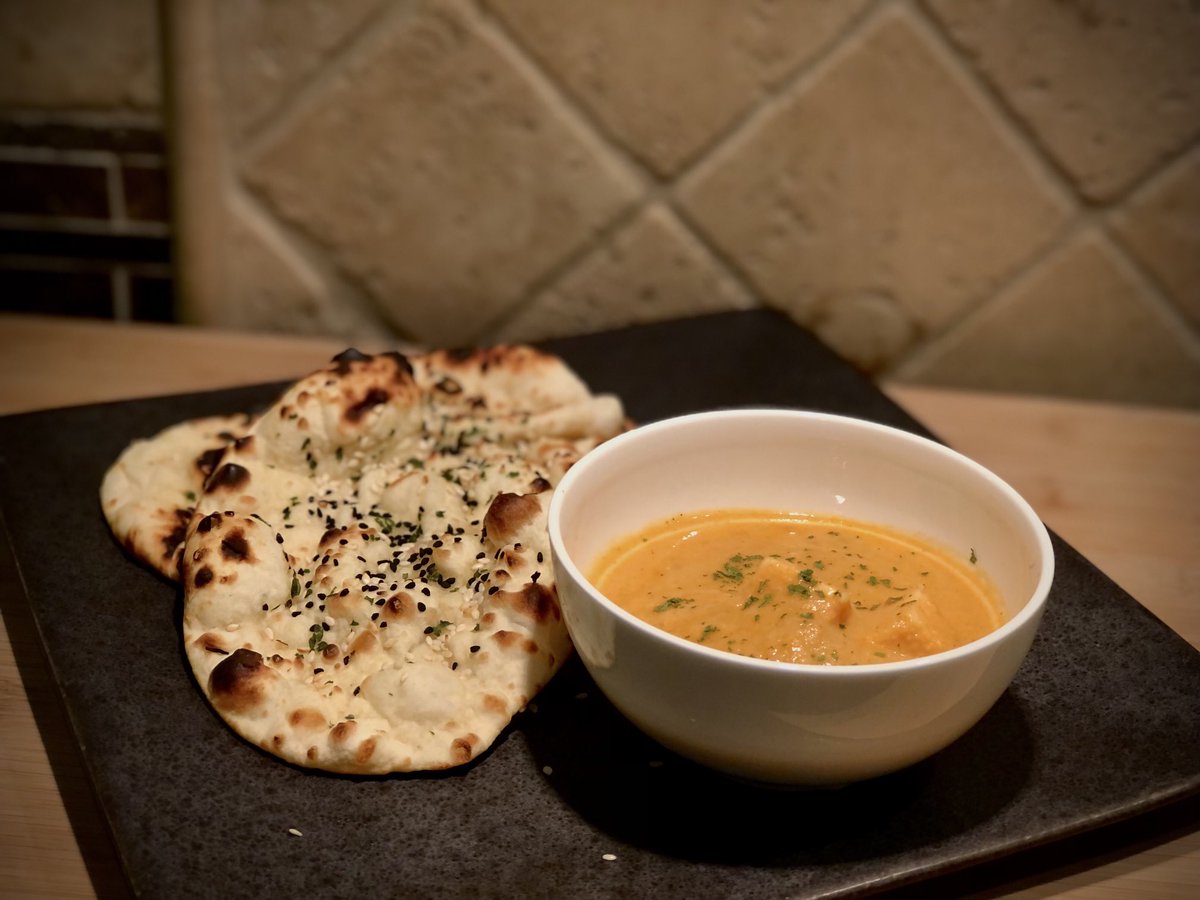 ♥️𝑷𝒂𝒏𝒆𝒆𝒓 𝑴𝒂𝒌𝒉𝒂𝒏𝒊 && 𝑮𝒂𝒓𝒍𝒊𝒄 𝑵𝒂𝒂𝒏♥️
 🙏 ⁦@ChefKunalKapur⁩ 
#paneermakhani #garlicnaan 
#chefkunal #chefkunalkapurrecipes #kunalish  #chefkunalkapur #chefkunalkapurrecipe #kunalkapurrecipes 
#foodies #photography #foodphotographyandstyling #butternaan