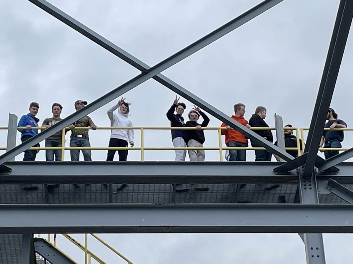 374Local's tweet image. South Spencer High School’s Agricultural and Industrial class stopped by for another visit at the Dale Training Center earlier this week. This helps maximize the number of students exposed to this career opportunity.