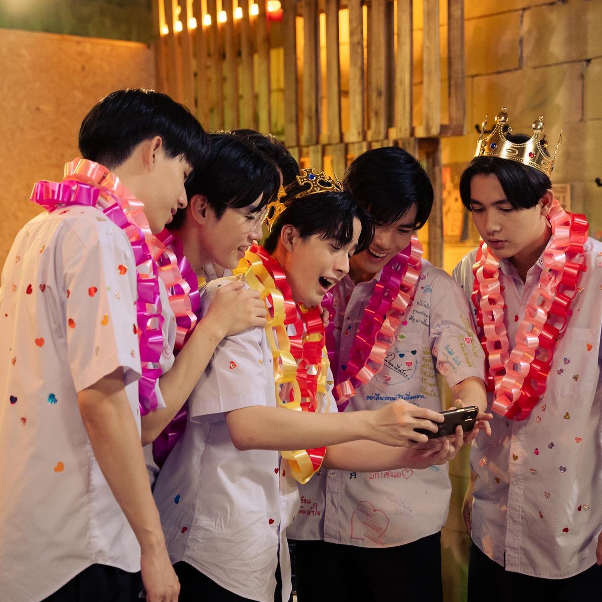 ffordful's tweet photo. #MySchoolPresidentFinalEP ผมดีใจแบบมากๆครับที่ได้เล่นเรื่องนี้ ถือว่าเป็นผลงานเดบิ้วด้านการแสดงของผมเรื่องแรกเลยครับ ทำให้ผมอยากสานต่อในด้านนี้แบบสุดๆครับ เรื่องนี้ทำให้เรื่องนี้ทำให้ผมได้แสดงศักยภาพหลายด้านมาก ทั้งแสดงแล้��ก็ร้องเพลง เลิฟๆนะน้องปอ แต่หมูทะจะอยู่ในใจเราตลอดไป🫶✨ https://t.co/Cnd7IXGumk