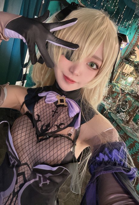 Twitterのコスプレ画像18