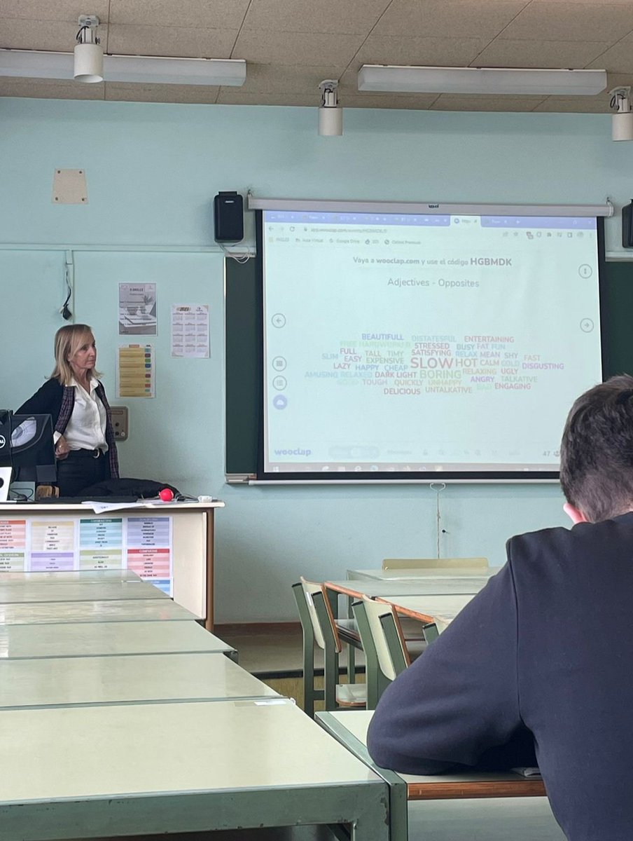 Mi primera sesión de "observada" por mis compañeras <a href="/NataliaEoi/">Natalia</a> <a href="/carmenedge/">carmen fernández</a> dentro del PFP del centro @EoiCorunha #OBSERVA_ACCION  coordinado por @deirdrebm   organizado por <a href="/CAFIgalicia/">CAFI</a>  Nati, tienes un alumnado B1🔝Aquí mi plan 👇bit.ly/3ZicAg1