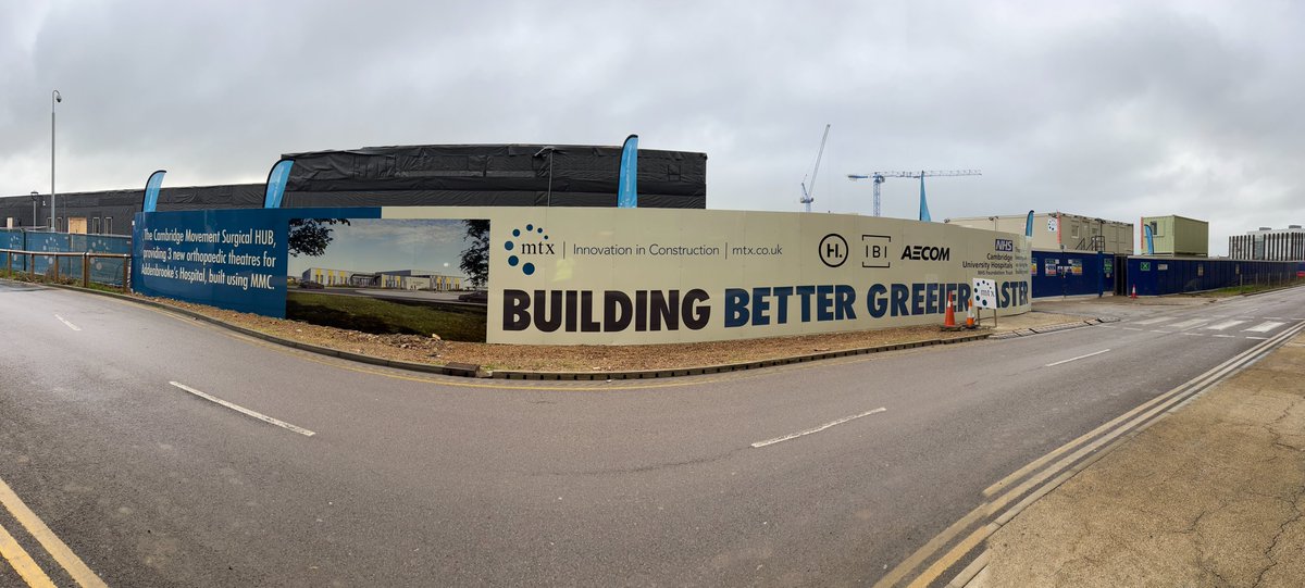 Our fantastic new site hoarding looking great on our orthopaedic theatres project at Addenbrookes Hospital, Cambridge! @CUH_NHS #MTX #modernmethodsofconstruction #MMC #healthcareconstruction #construction #sustainability #hospitalbuilding #NHS #innovation #bettergreenerfaster