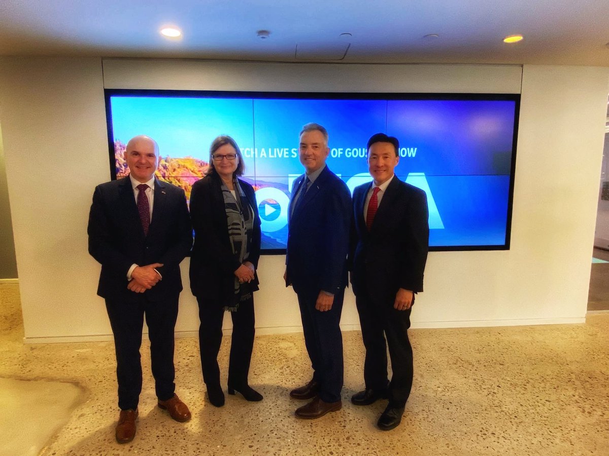 Chris Thompson tweet media