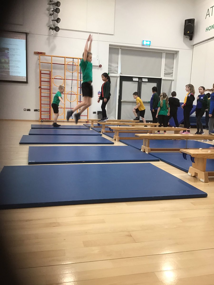 GRPARowan's tweet photo. In PE today Rowan had great fun doing Gymnastics, we practices our full, half and quarter terns making sure we landed on our feet with our knees bent #jumpintotheweekend https://t.co/gy6Q2xyPur