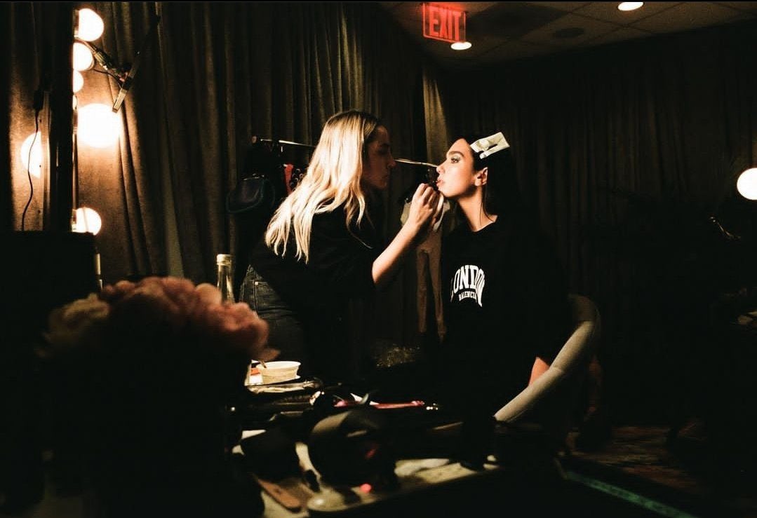 duasfacts's tweet photo. RT = 1 VOTE
REPLY = 1 VOTE

I'm voting for #ElizabethMiranda for #FaveTourPhotographer at the #iHeartAwards https://t.co/Wovs4xrlOo