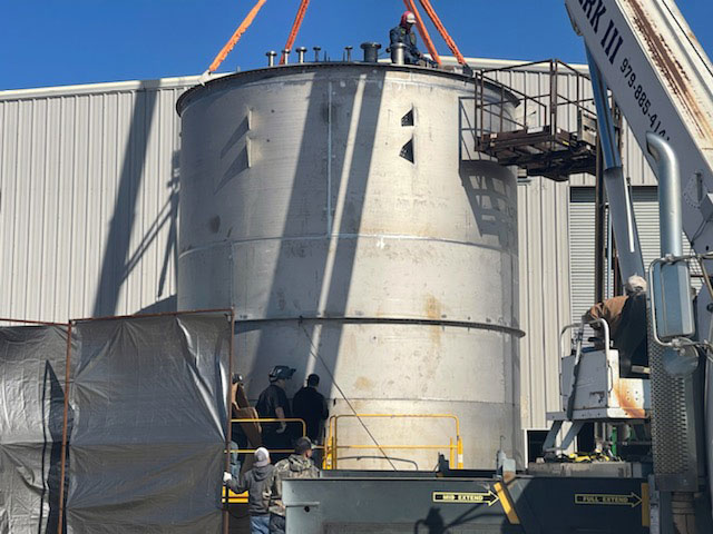 TITAN_Metal_Fab's tweet image. FIELD INSTALLATION - Titanium storage tank fabricated from RAM Industries, a Division of TITAN Metal Fabricators, Inc #RAMIndustries #TitaniumTank ow.ly/OSbk50N1zFl