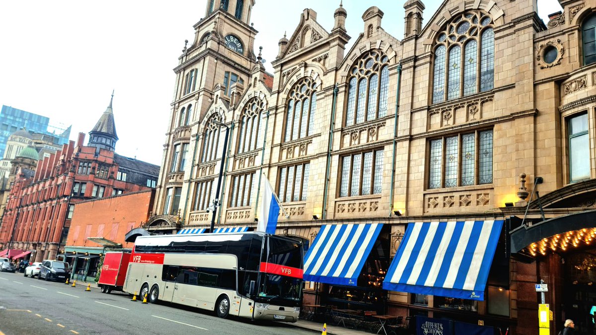 More of our Premium Sleeper Buses out in the wild #sleeperbus #nightliner #bandsontour #splittervan #vansforbands