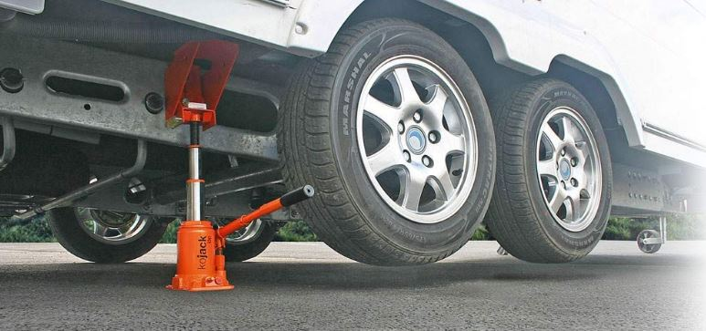 vehiclelifting's tweet photo. Check out our latest article: Jacking Up A Class A Motorhome In 5 Easy Steps
#motorhome #rv #jack #motorhomejack #jackingguide #floorjack #scissorjack #bottlejack

👉https://t.co/g6gl7Gd840 https://t.co/lFwU7s8lTZ