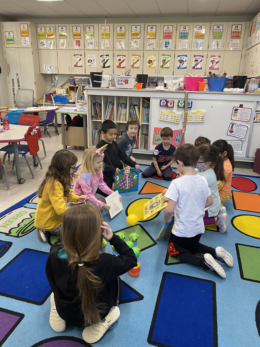 21longfellow's tweet photo. Everyone: Learning about pushes and pulls in science is BORING.
Me: Not if you’re in kindergarten at Longfellow!!

These smiles say it all 😀
#21Learns https://t.co/07vyzEHlyV