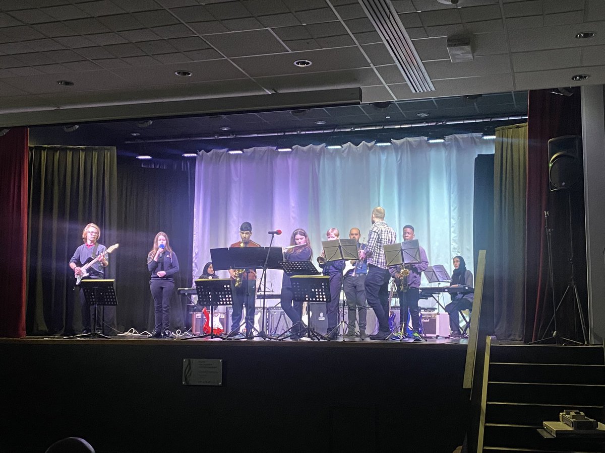 Brilliant Cycle 2 Showcase last night ❤️ Well done to all of our incredibly hard working, talented students! #hardwork