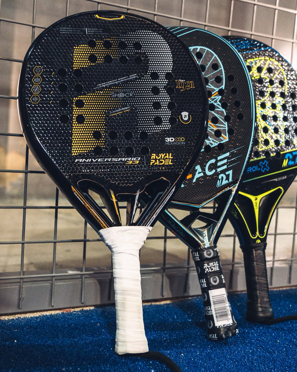 🧐 ¿Buscas la pala que se adapte más a tu juego? 🫵🏻

La elección de tu pala 😳, es algo muy personal y un asesoramiento personalizado 🤝 es imprescindible ✅.
Desde Royal Padel, te ofrecemos orientación personalizada para ajustar tus pretensiones y conseguir el arma ⚔️ perfecta.