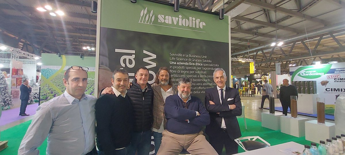 GruppoSaviola's tweet photo. Tantissimi i visitatori al nostro stand di @MyplantGarden. Il successo di #Saviolife e dei prodotti Extralignum, Vegastim e Sazolene dimostra che sempre più persone condividono la nostra visione sostenibile.
#GruppoSaviola #TheEcoEthicalCompany #NaturalTomorrow https://t.co/S8f44BWsS6