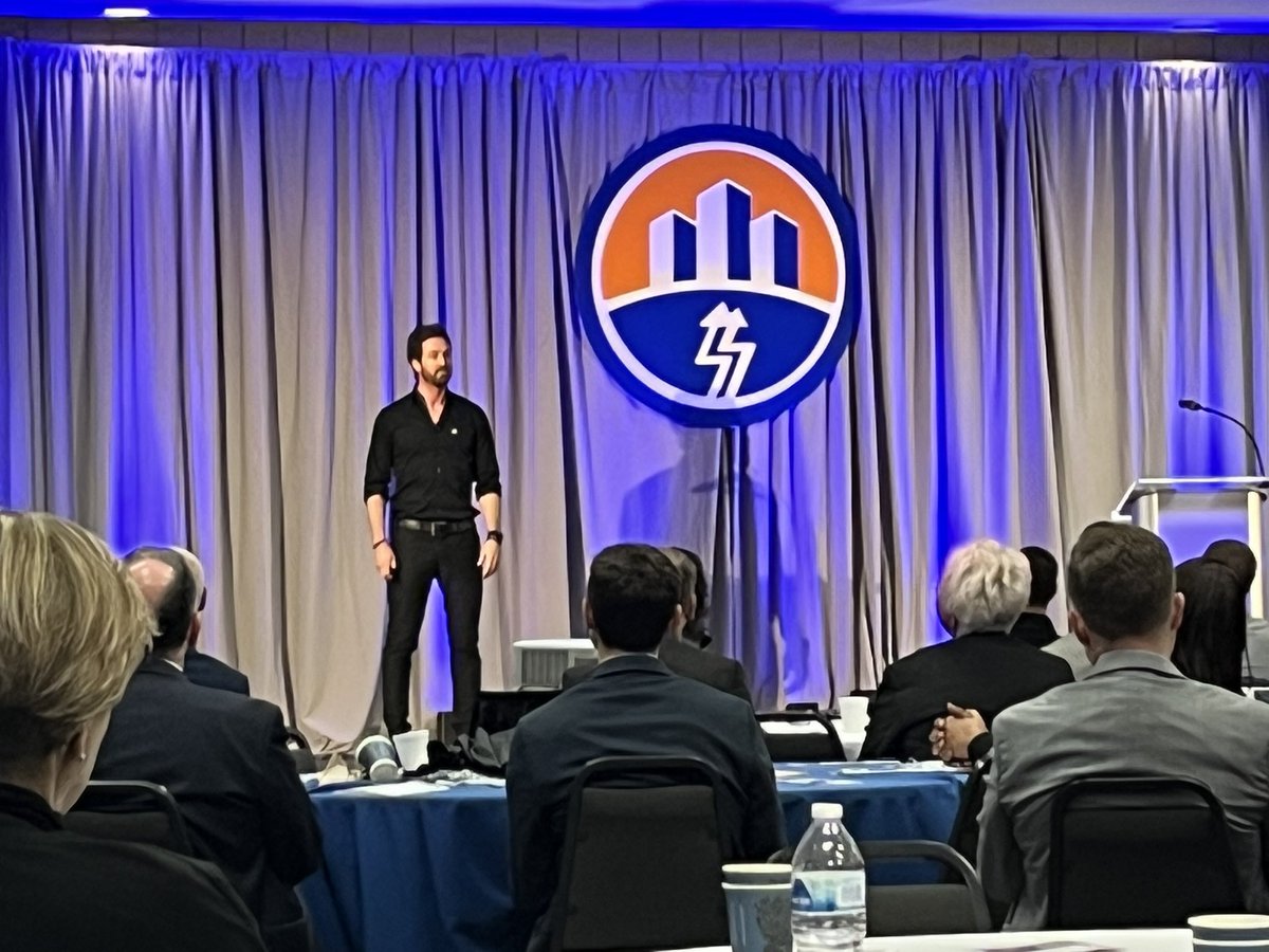 AmySperopTV's tweet image. “No. Matter. What.” His personal mantra to pull himself out of a hole that started an epic quest. @sterlinghawkins @cityCURRENT Great words to motivate. #PowerTheGood #CityCurrent #NoMatterWhat