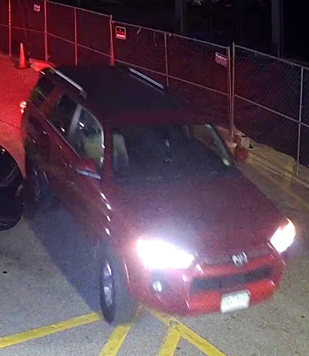 SCrawfordTV's tweet photo. STOLEN CRYSTAL: #Beacon police are looking for these suspects caught on camera driving off with a stolen large crystal at the corner of Main Street and Schenck Avenue. If you see them or this Toyota Forerunner, call the department. @News12WC 
(Photo Courtesy: City of Beacon PD) https://t.co/1xroMDDPAS