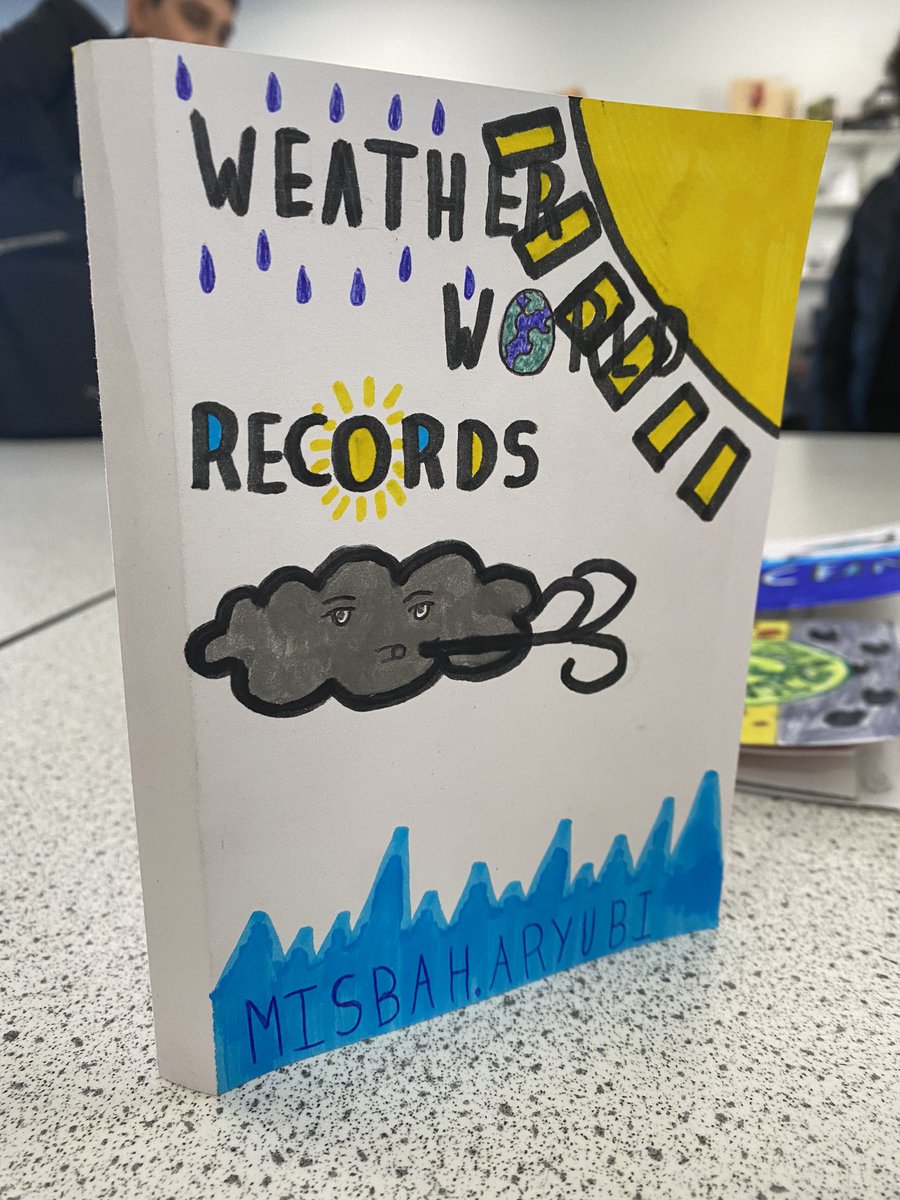 LeytonstoneTech's tweet photo. Year 7 pop up books in graphics 👌🏾 https://t.co/nSydtaSHT9