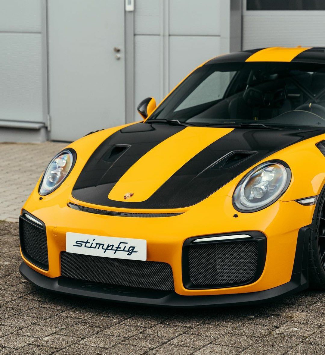 Paint-to-Sample Signal Yellow 991 GT2 RS