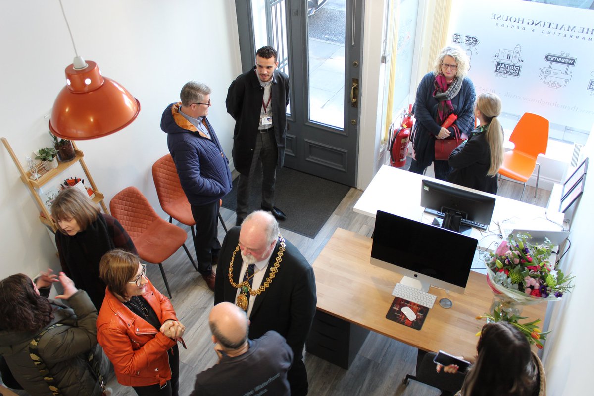 MaltingHouseDS's tweet image. Celebrating the opening of our new studio with a visit from @LordProvostDCC. Clients &amp;amp; friends were treated to cakes from @NewportBakery &amp;amp; macarons from @Mlle_Macaron 
themaltinghouse.co.uk/post/opening-o…
#DistillingDistinctiveDesign #DesignAgency #WebsiteDesign #SocialMedia #Dundee