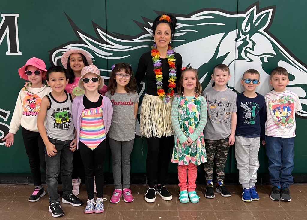 We are ready for some nice warm weather! #schoolspirit #tropicalday <a href="/JAMMustangs/">McWilliam Mustangs</a>