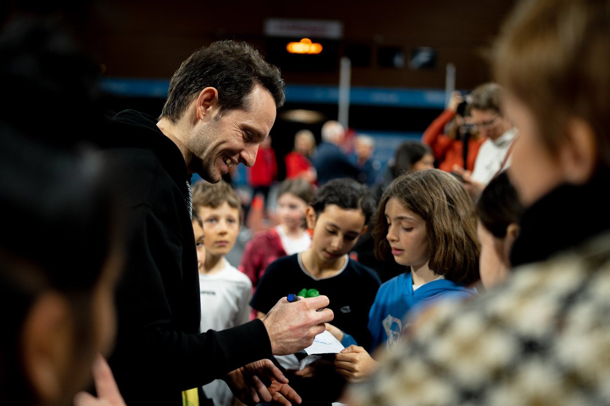 All Star Perche by SCC (@allstarperche) on Twitter photo 👋 Initiation et rencontre avec les jeunes de <a href="/ClermontFd/">Clermont-Ferrand</a> hier en présence d’<a href="/airlavillenie/">Renaud LAVILLENIE OLY</a> ! 👋 Initiation et rencontre avec les jeunes de <a href="/ClermontFd/">Clermont-Ferrand</a> hier en présence d’<a href="/airlavillenie/">Renaud LAVILLENIE OLY</a> !