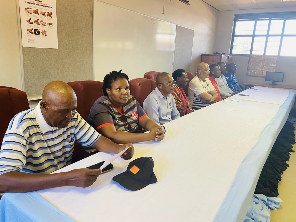 Maclean Letshwiti tweet media