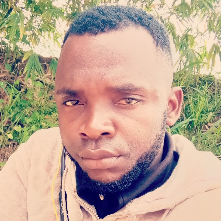 Essienfelixjnr's tweet photo. Becoming a Man United fan was the best decision I ever made 💯💪♥️♥️♥️ https://t.co/PxohVvwYYV