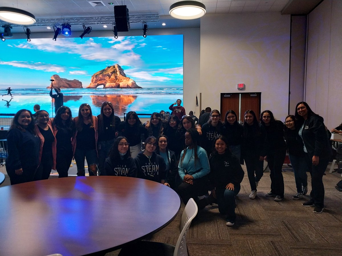 YWLA Transformers ready to rumble at the VEX Region 1 State Championship.#GirlPowered <a href="/Ysleta_YWLA/">Ysleta YWLA</a> <a href="/ywlarobotics/">YWLA Robotics_Ysleta</a> <a href="/MalindaVillalo2/">Malinda Villalobos</a> <a href="/RogelioAlaVi8a/">Rogelio Ochoa</a> <a href="/lponce16/">Laura Ponce</a> <a href="/YsletaISDCTE/">Ysleta ISD CTE</a> <a href="/REC_Foundation/">REC Foundation</a> <a href="/Yazmin_Rivera3/">Yazmin Rivera</a> <a href="/AlyYwla/">Ms.Rascon</a> <a href="/ywprep/">Young Women's Prep</a>